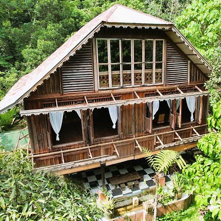 Happy Ria Homestay & Guesthouse ブキットラワン エクステリア 写真